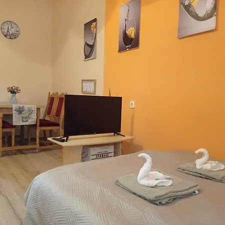 Maros Utcai Apartman Szeged